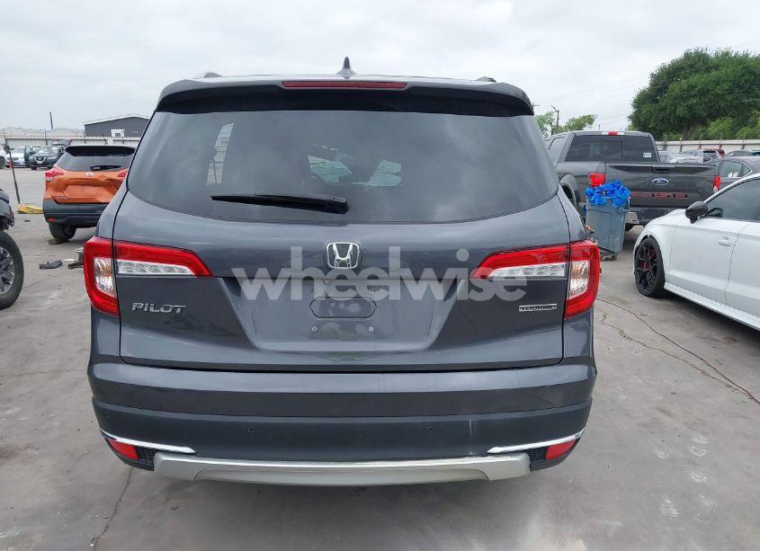 Photo 14 of 2019 Honda Pilot TOURING (VIN 5FNYF5H95KB033615)