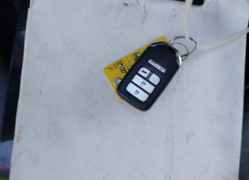 Photo 11 of 2021 Honda Pilot 2WD TOURING 8 PASSENGER (VIN 5FNYF5H95MB014159)