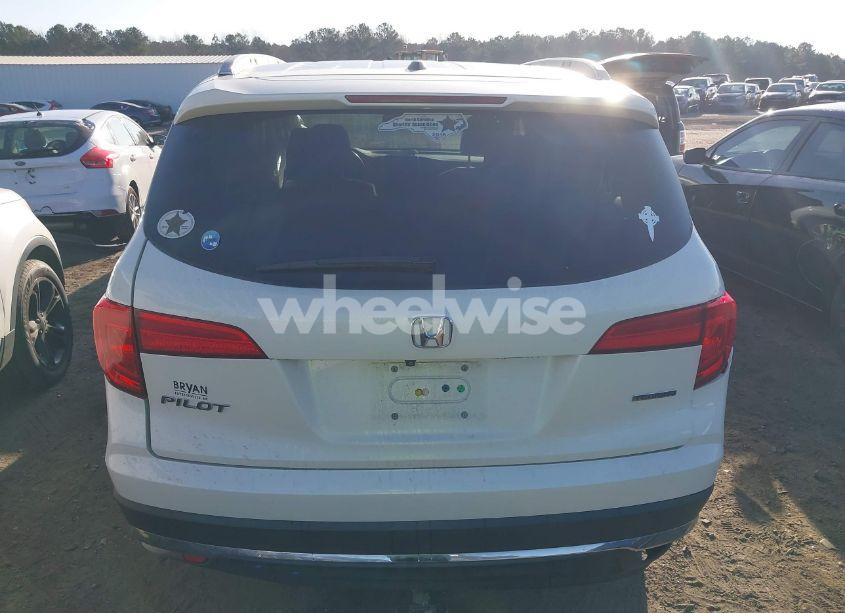 Photo 16 of 2016 Honda Pilot TOURING (VIN 5FNYF5H96GB036210)