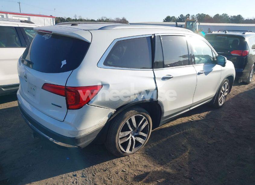 Photo 4 of 2016 Honda Pilot TOURING (VIN 5FNYF5H96GB036210)