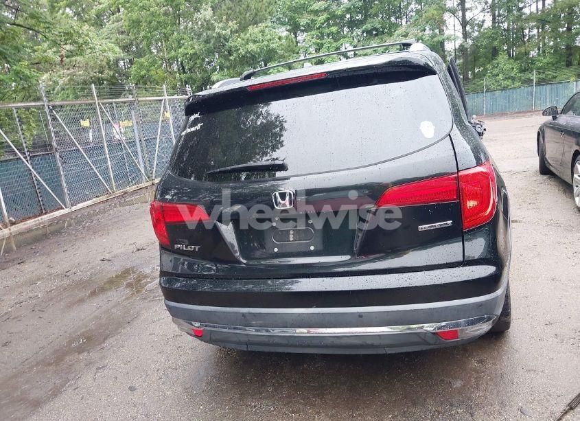 Photo 16 of 2016 Honda Pilot TOURING (VIN 5FNYF5H96GB053153)