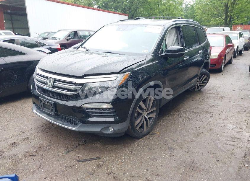Photo 2 of 2016 Honda Pilot TOURING (VIN 5FNYF5H96GB053153)