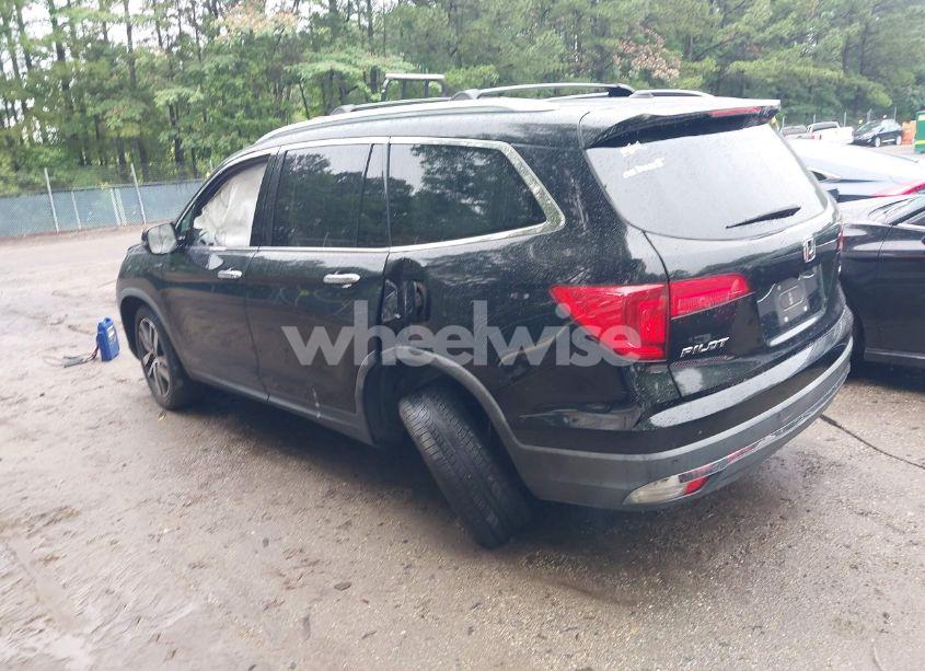 Photo 3 of 2016 Honda Pilot TOURING (VIN 5FNYF5H96GB053153)