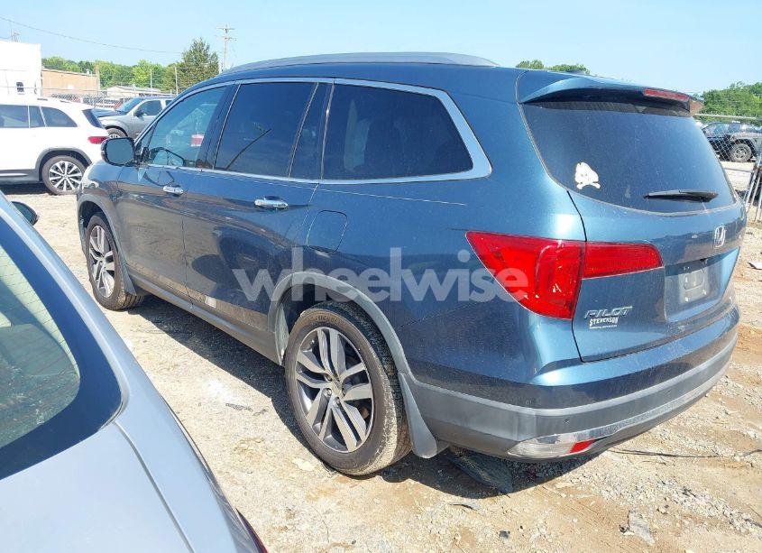 Photo 3 of 2017 Honda Pilot TOURING (VIN 5FNYF5H96HB032210)