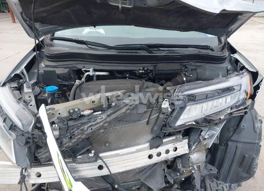 Photo 10 of 2021 Honda Pilot 2WD TOURING 8 PASSENGER (VIN 5FNYF5H96MB020794)