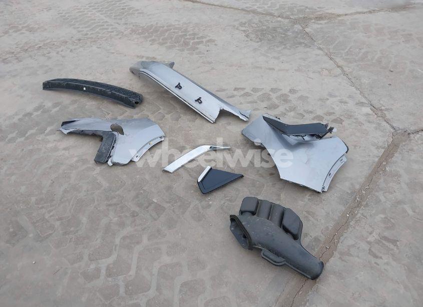 Photo 12 of 2021 Honda Pilot 2WD TOURING 8 PASSENGER (VIN 5FNYF5H96MB020794)