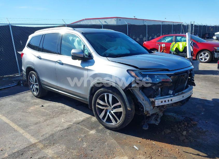2016 Honda Pilot TOURING (VIN 5FNYF5H97GB026379) main photo