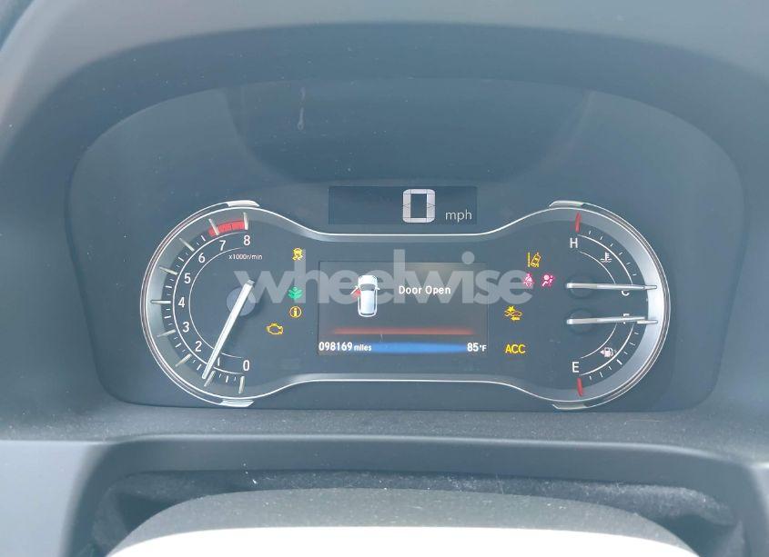 Photo 15 of 2016 Honda Pilot TOURING (VIN 5FNYF5H97GB055929)