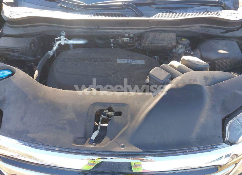 Photo 10 of 2016 Honda Pilot TOURING (VIN 5FNYF5H98GB001300)