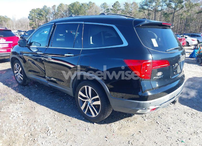 Photo 3 of 2016 Honda Pilot TOURING (VIN 5FNYF5H98GB001300)