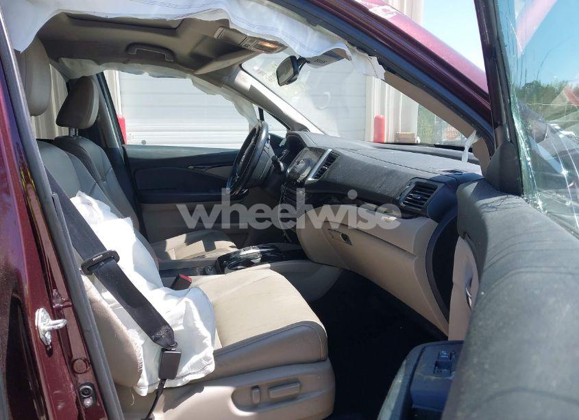 Photo 5 of 2016 Honda Pilot TOURING (VIN 5FNYF5H98GB004732)