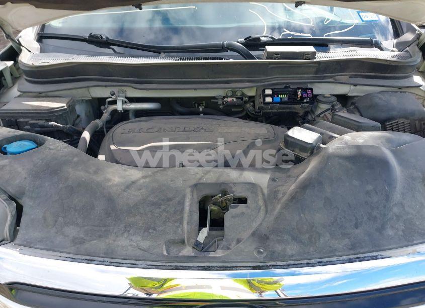 Photo 10 of 2017 Honda Pilot (VIN 5FNYF5H98HB029647)