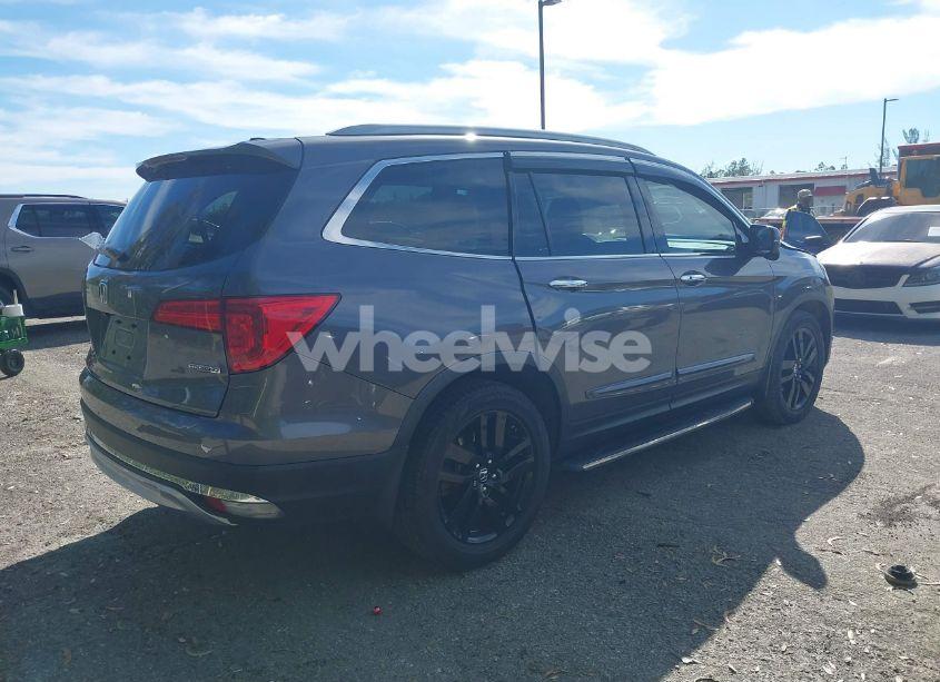 Photo 4 of 2017 Honda Pilot TOURING (VIN 5FNYF5H98HB029812)