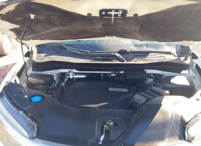 Photo 10 of 2016 Honda Pilot TOURING (VIN 5FNYF5H99GB016114)