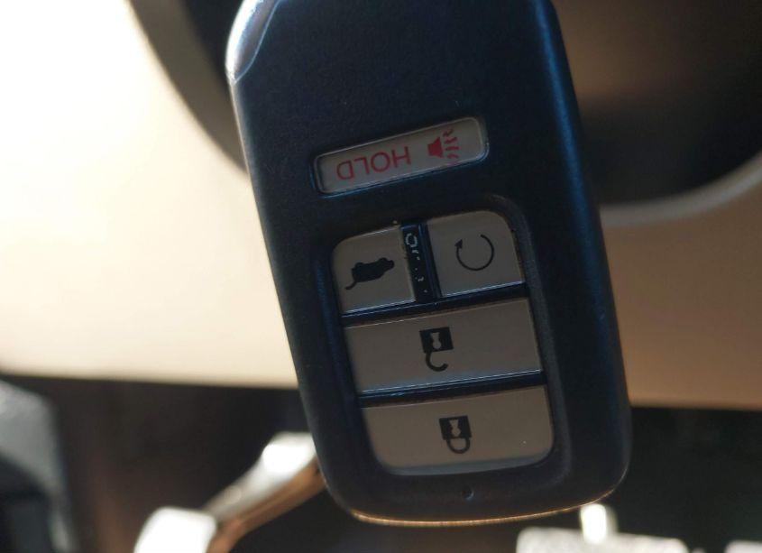 Photo 11 of 2016 Honda Pilot TOURING (VIN 5FNYF5H99GB016114)