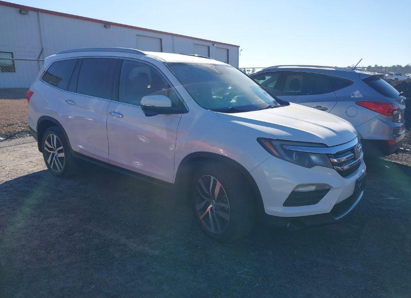 Photo 14 of 2016 Honda Pilot TOURING (VIN 5FNYF5H99GB016114)