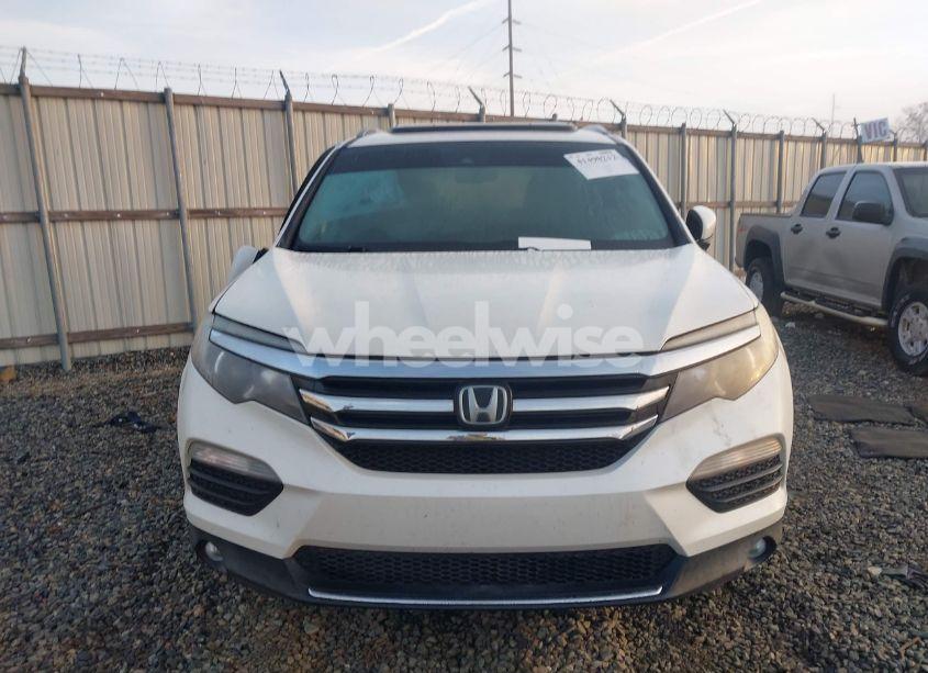 Photo 12 of 2016 Honda Pilot TOURING (VIN 5FNYF5H99GB019725)