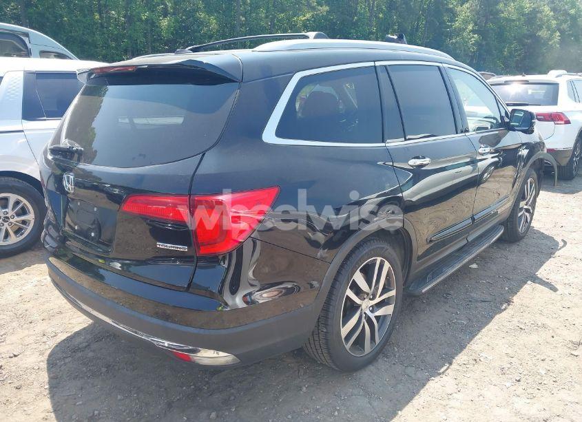 Photo 4 of 2016 Honda Pilot TOURING (VIN 5FNYF5H99GB026352)