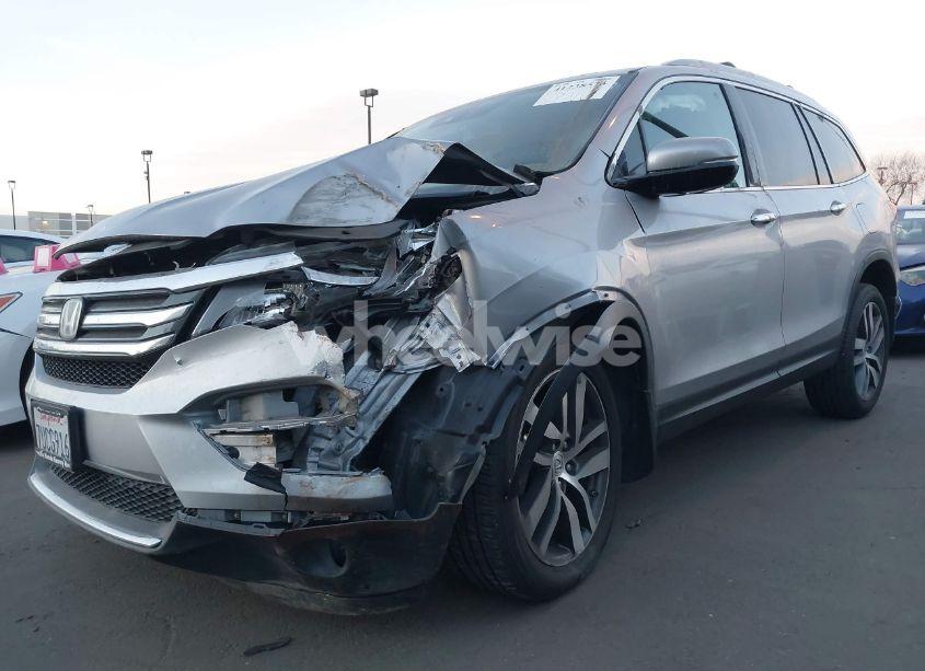 Photo 6 of 2016 Honda Pilot TOURING (VIN 5FNYF5H99GB031082)