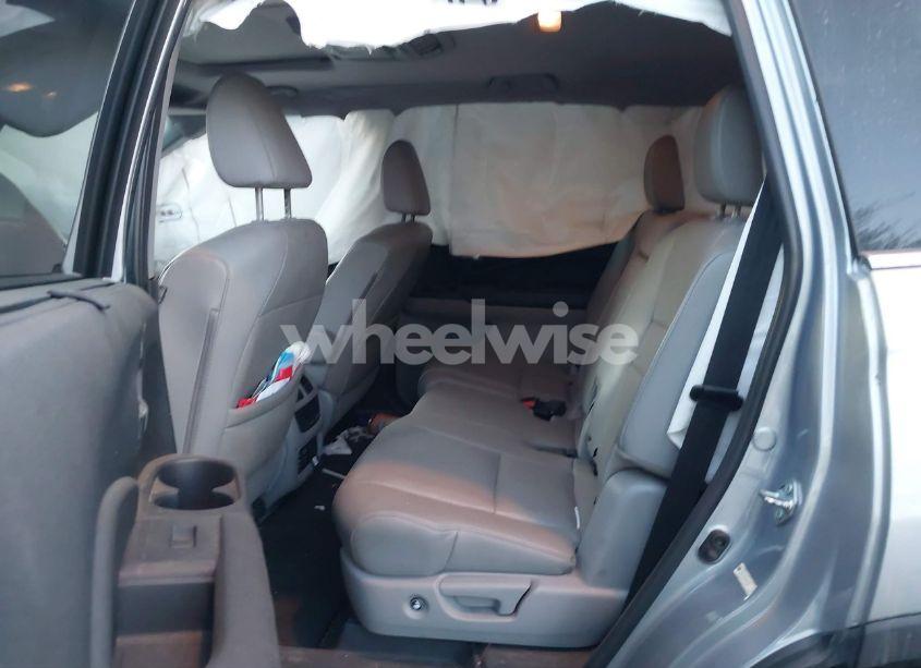 Photo 8 of 2016 Honda Pilot TOURING (VIN 5FNYF5H99GB031082)