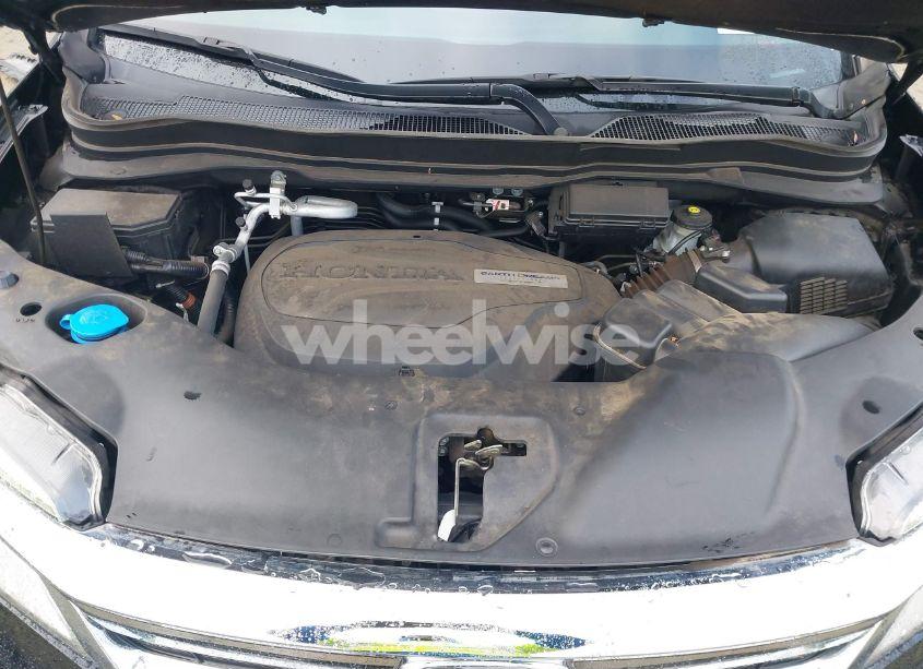 Photo 10 of 2019 Honda Pilot TOURING (VIN 5FNYF5H99KB030801)