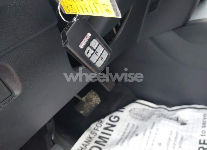 Photo 11 of 2019 Honda Pilot TOURING (VIN 5FNYF5H99KB030801)