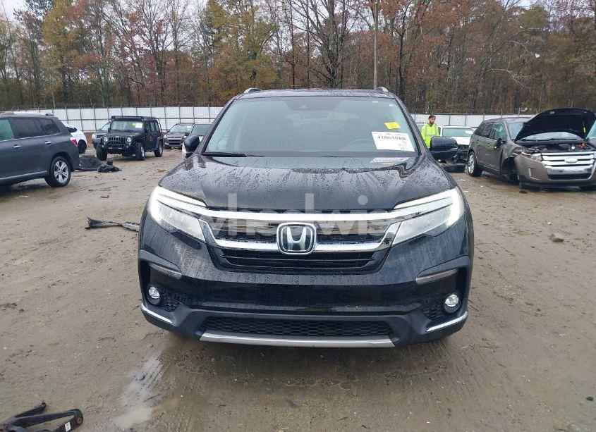 Photo 13 of 2019 Honda Pilot TOURING (VIN 5FNYF5H99KB030801)