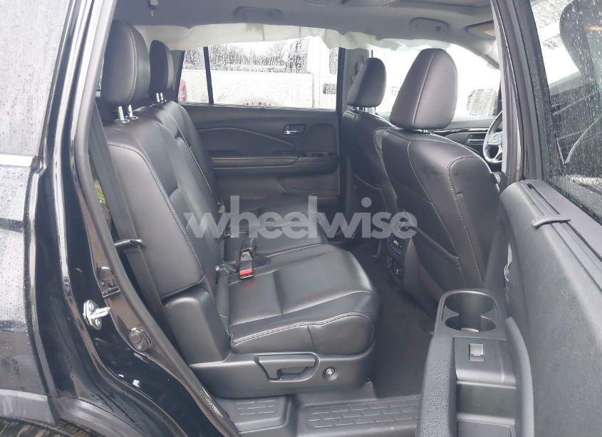 Photo 8 of 2019 Honda Pilot TOURING (VIN 5FNYF5H99KB030801)