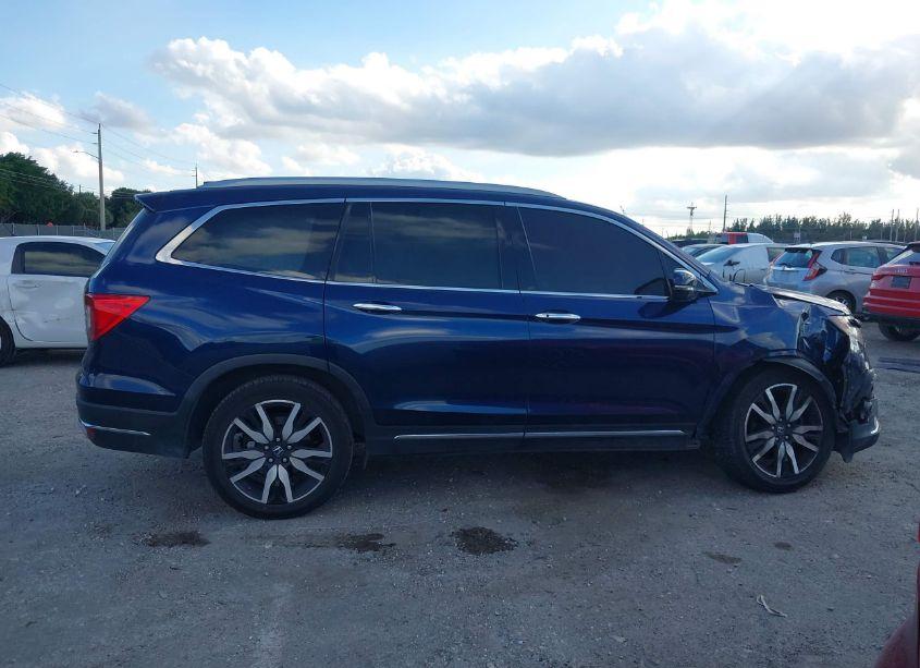 Photo 13 of 2019 Honda Pilot TOURING (VIN 5FNYF5H99KB043645)