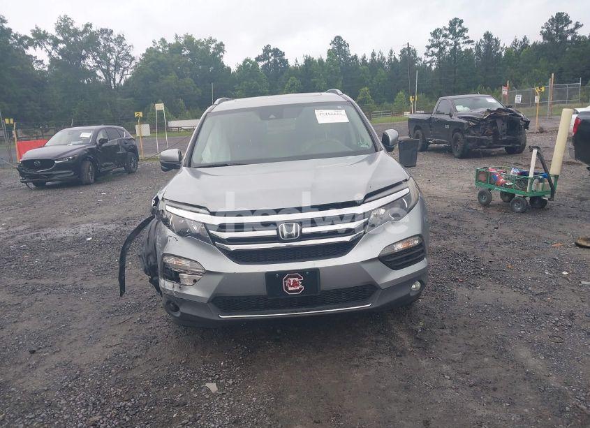 Photo 12 of 2017 Honda Pilot TOURING (VIN 5FNYF5H9XHB042545)