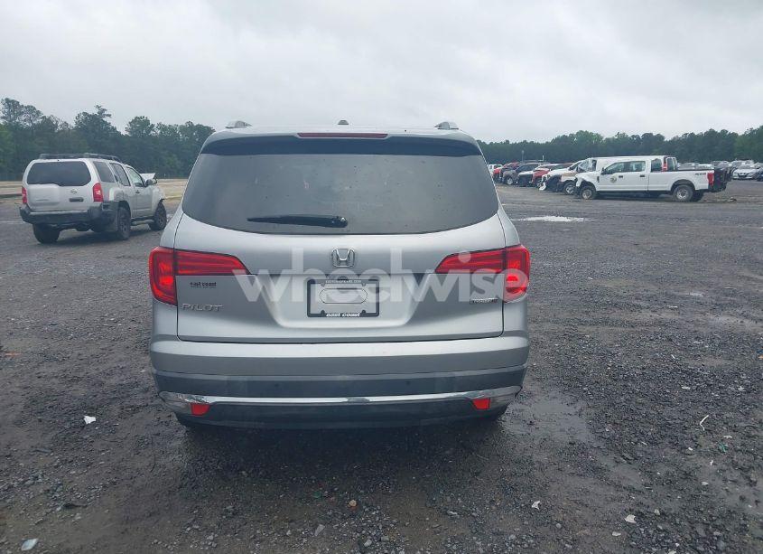 Photo 16 of 2017 Honda Pilot TOURING (VIN 5FNYF5H9XHB042545)