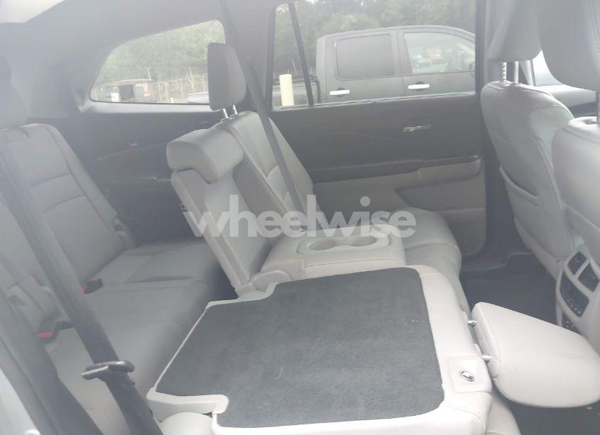 Photo 8 of 2017 Honda Pilot TOURING (VIN 5FNYF5H9XHB042545)