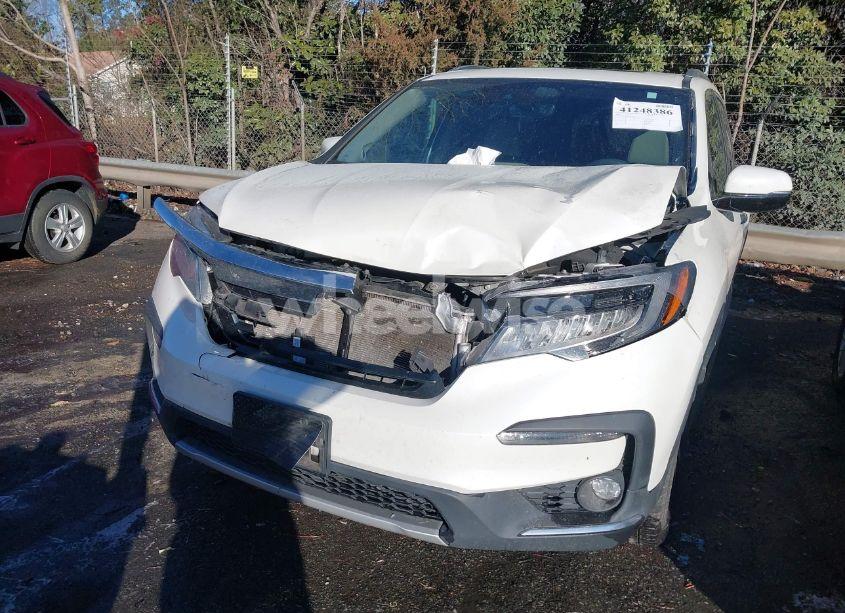 Photo 6 of 2019 Honda Pilot TOURING (VIN 5FNYF5H9XKB030645)