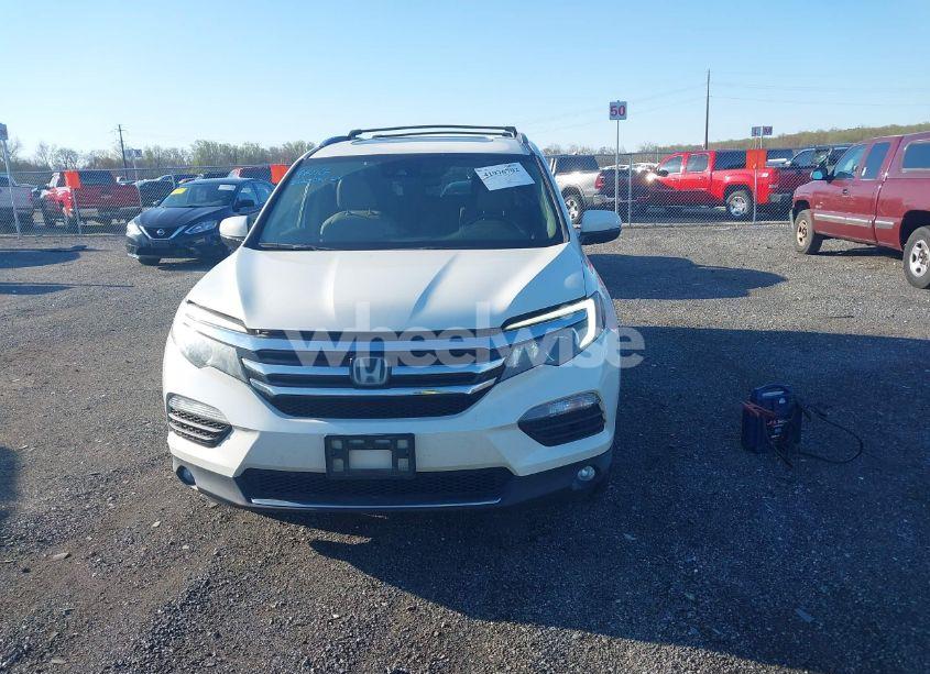 Photo 12 of 2017 Honda Pilot ELITE (VIN 5FNYF6H00HB032386)