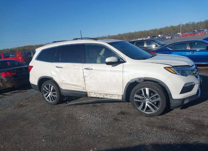 Photo 13 of 2017 Honda Pilot ELITE (VIN 5FNYF6H00HB032386)