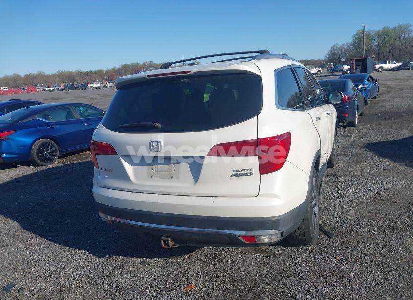 Photo 16 of 2017 Honda Pilot ELITE (VIN 5FNYF6H00HB032386)