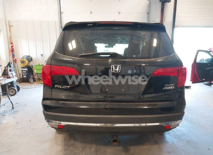 Photo 16 of 2017 Honda Pilot ELITE (VIN 5FNYF6H00HB065940)