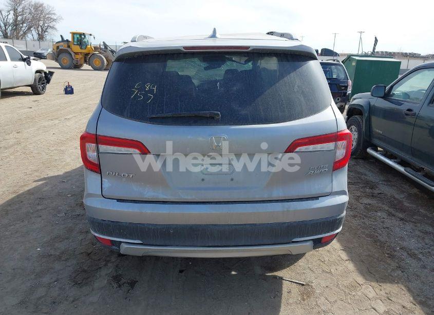 Photo 16 of 2021 Honda Pilot AWD ELITE (VIN 5FNYF6H00MB085678)