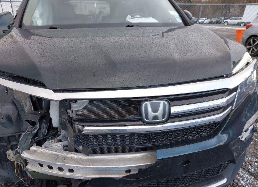 Photo 10 of 2016 Honda Pilot ELITE (VIN 5FNYF6H01GB058042)