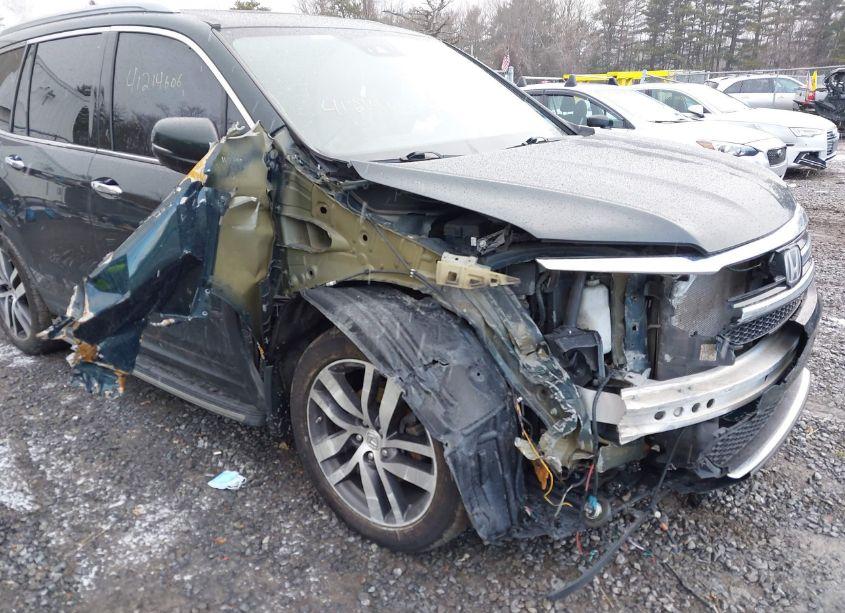 Photo 6 of 2016 Honda Pilot ELITE (VIN 5FNYF6H01GB058042)