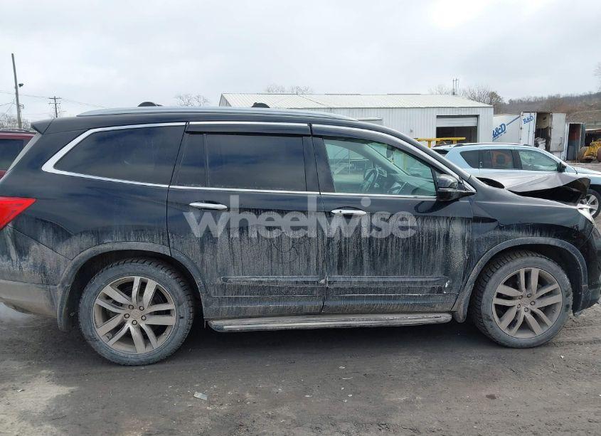 Photo 13 of 2016 Honda Pilot ELITE (VIN 5FNYF6H01GB063192)