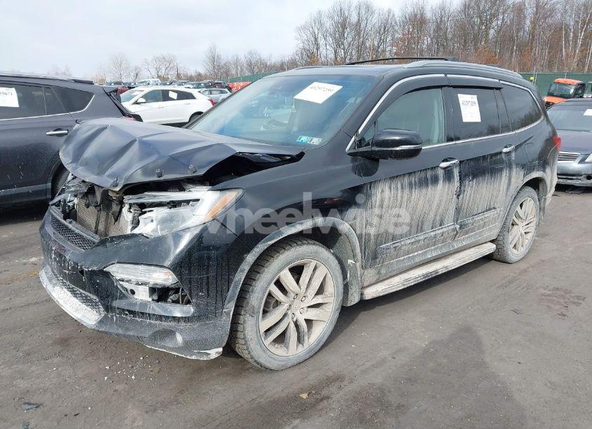 Photo 2 of 2016 Honda Pilot ELITE (VIN 5FNYF6H01GB063192)