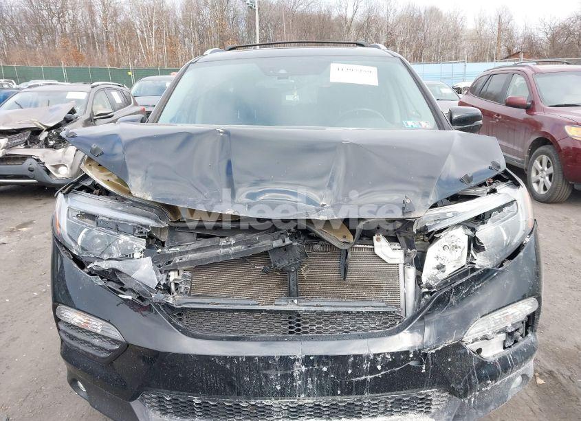 Photo 6 of 2016 Honda Pilot ELITE (VIN 5FNYF6H01GB063192)