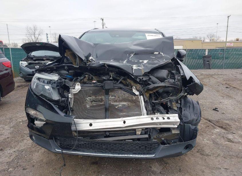 Photo 6 of 2017 Honda Pilot ELITE (VIN 5FNYF6H01HB015094)