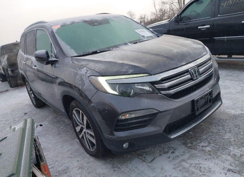 2017 Honda Pilot ELITE (VIN 5FNYF6H01HB015788) main photo