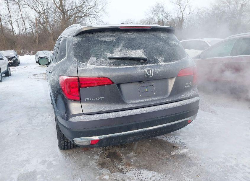 Photo 16 of 2017 Honda Pilot ELITE (VIN 5FNYF6H01HB015788)