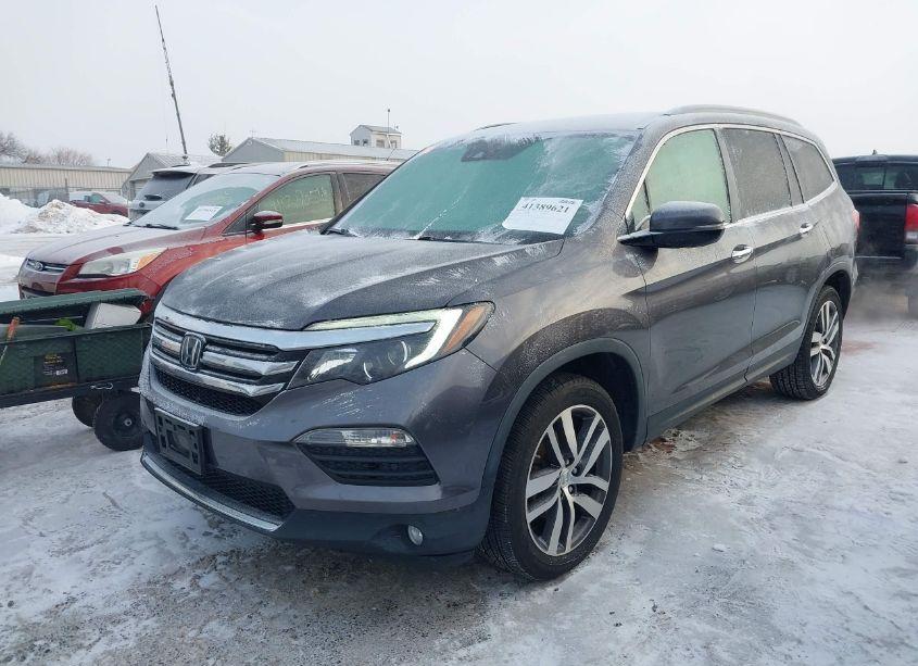 Photo 2 of 2017 Honda Pilot ELITE (VIN 5FNYF6H01HB015788)
