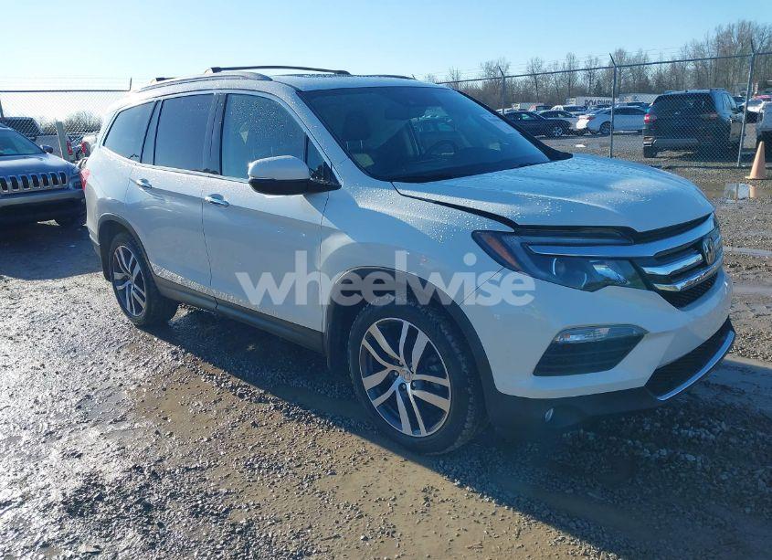2018 Honda Pilot ELITE (VIN 5FNYF6H01JB001590) main photo