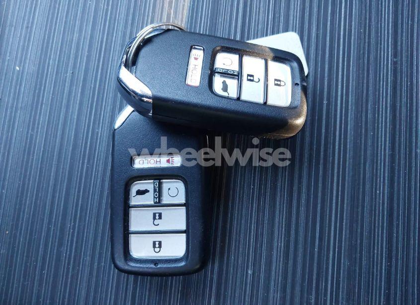 Photo 11 of 2018 Honda Pilot ELITE (VIN 5FNYF6H01JB001590)