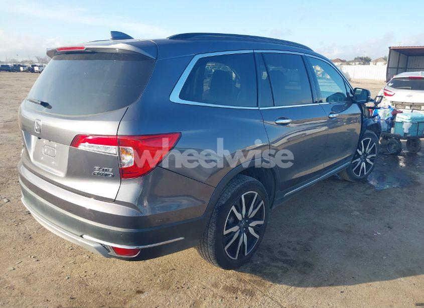 Photo 4 of 2021 Honda Pilot AWD ELITE (VIN 5FNYF6H01MB006339)